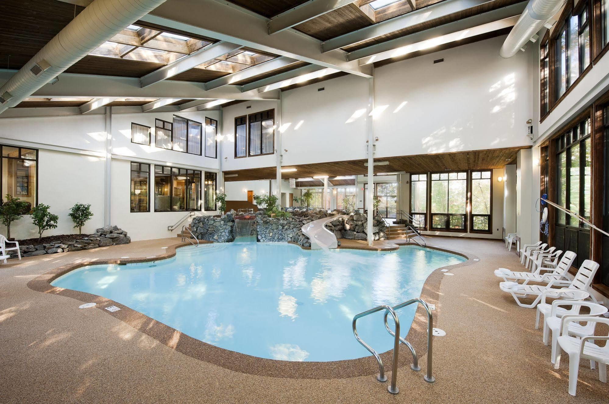 The Summit Resort Вейрс-Бич Экстерьер фото